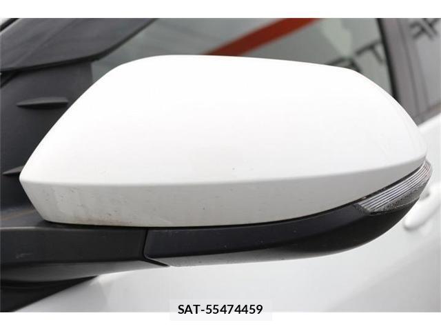 Toyota YARIS 2023-05 7395083-29