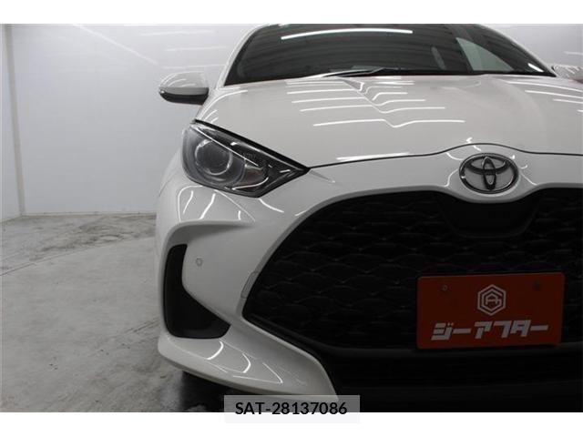 Toyota YARIS 2024-09 7395082-10