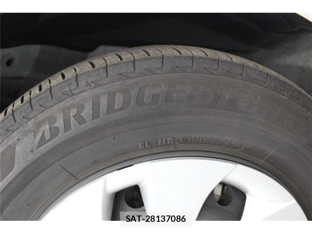 Toyota YARIS 2024-09 7395082-18