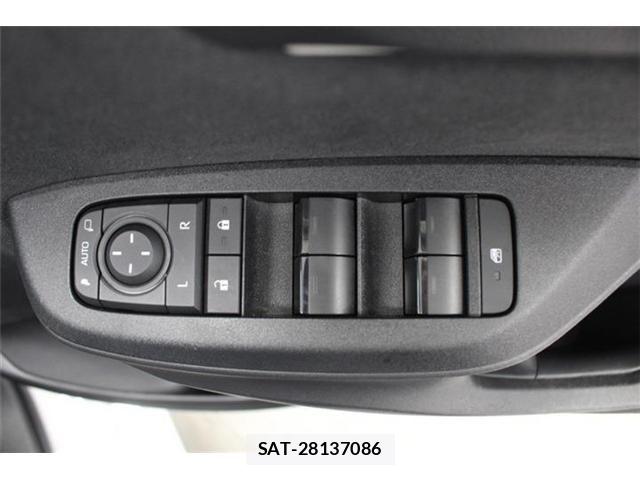 Toyota YARIS 2024-09 7395082-28