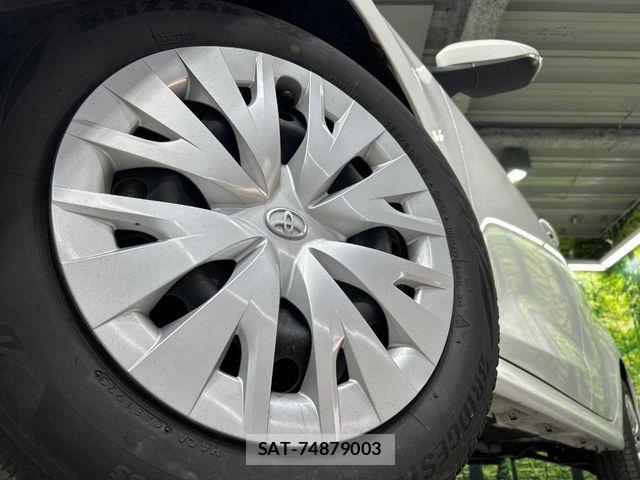 Toyota YARIS 2023-05 7459185-13
