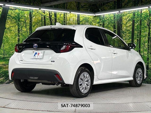 Toyota YARIS 2023-05 7459185-17