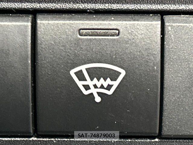 Toyota YARIS 2023-05 7459185-4