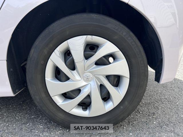 Toyota YARIS 2022-08 7459193-11