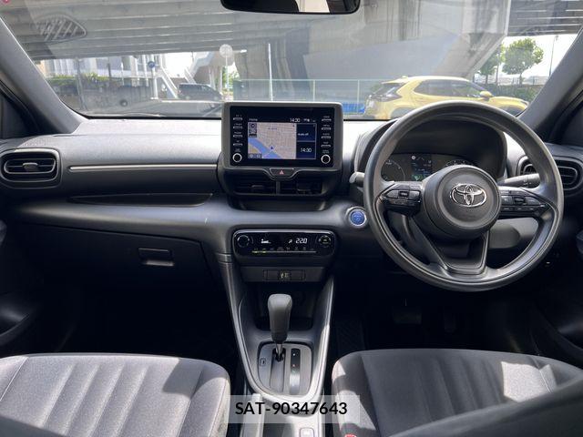 Toyota YARIS 2022-08 7459193-15