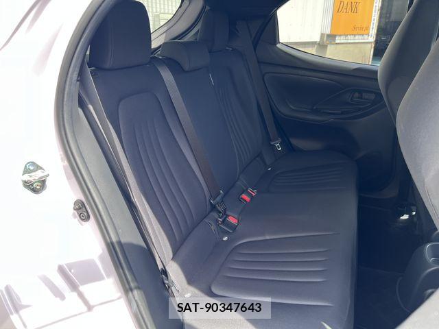 Toyota YARIS 2022-08 7459193-23
