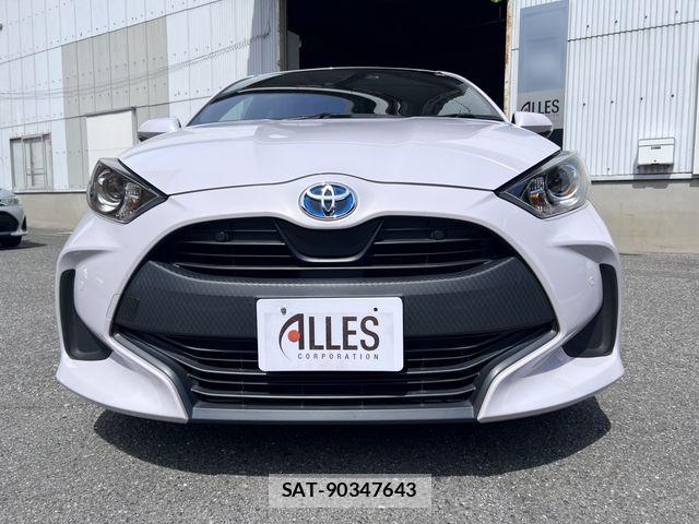 Toyota YARIS 2022-08 7459193-2