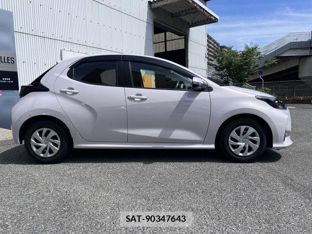 Toyota YARIS 2022-08 7459193-4