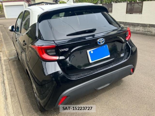 Toyota YARIS 2020-07 7459188-10