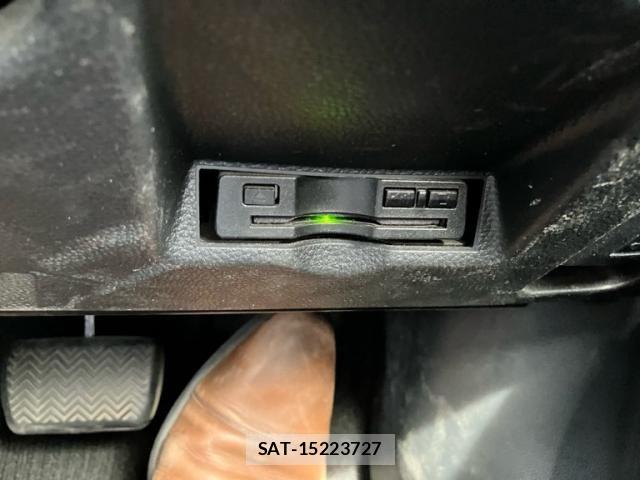 Toyota YARIS 2020-07 7459188-28