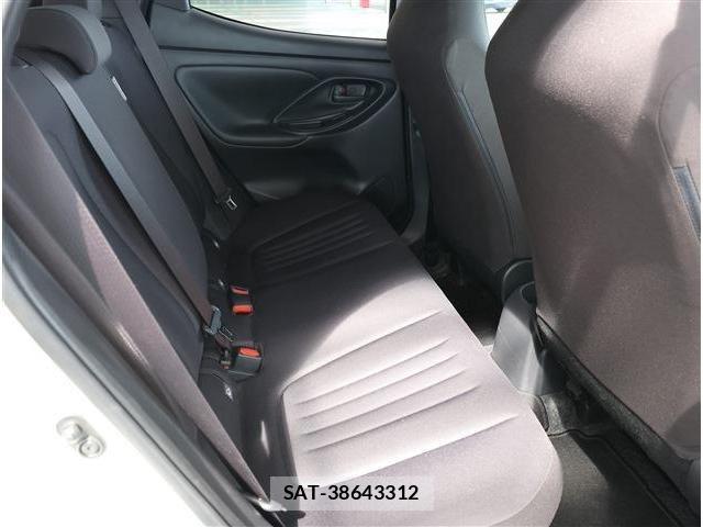 Toyota YARIS 2023-02 7459187-13