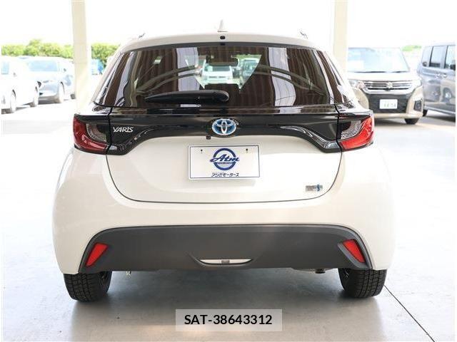 Toyota YARIS 2023-02 7459187-21