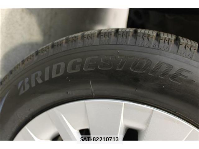 Toyota YARIS 2024-01 7459191-22