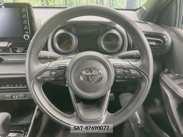 Toyota YARIS 2023-07 7459184-11