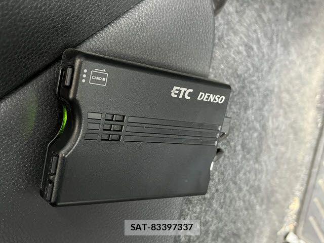 Toyota YARIS 2023-02 7459186-15