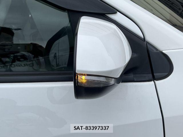 Toyota YARIS 2023-02 7459186-24