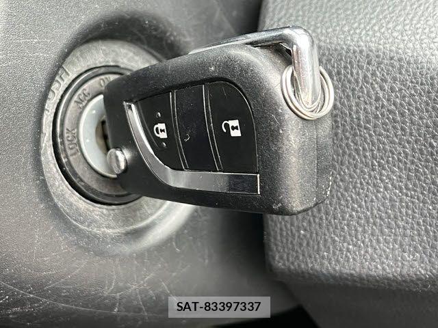 Toyota YARIS 2023-02 7459186-25