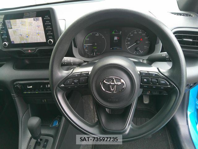 Toyota YARIS 2023-08 7459183-9
