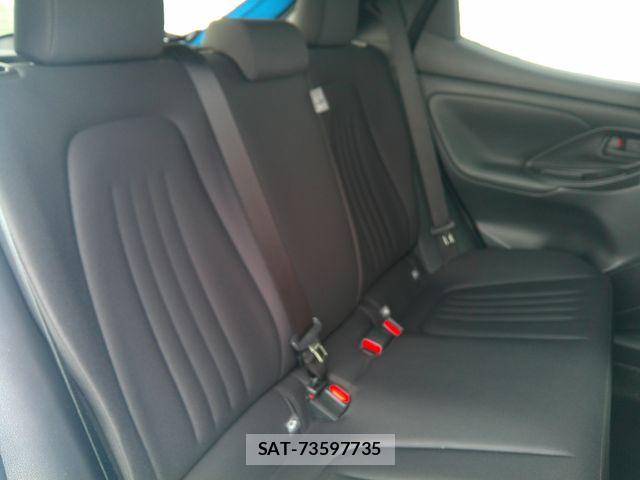 Toyota YARIS 2023-08 7459183-16