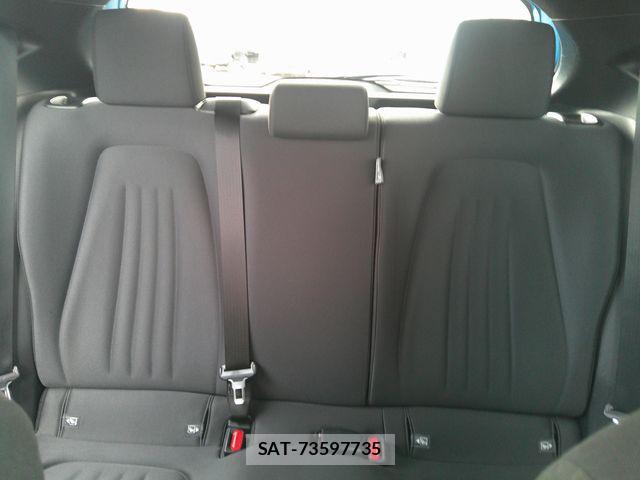 Toyota YARIS 2023-08 7459183-23