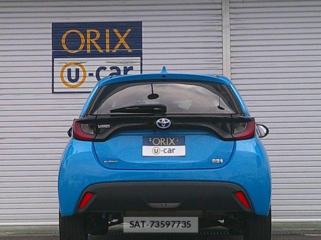 Toyota YARIS 2023-08 7459183-27