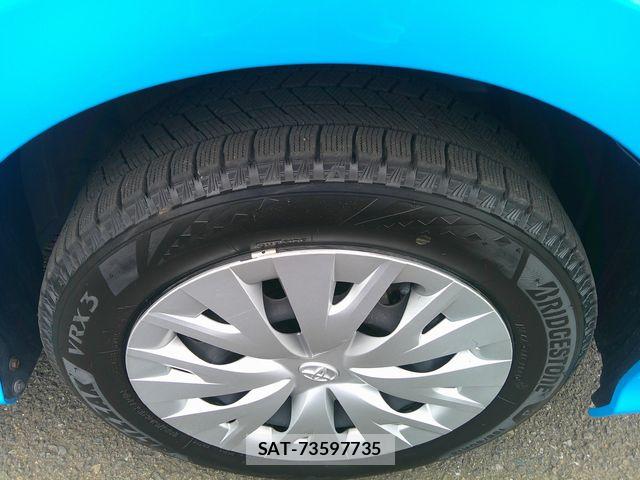 Toyota YARIS 2023-08 7459183-28