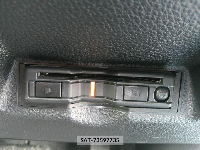 Toyota YARIS 2023-08 7459183-6