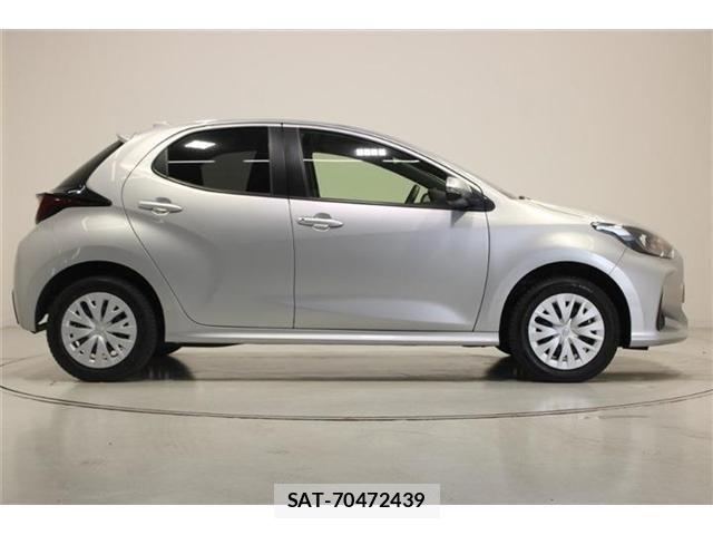 Toyota YARIS 2024-01 7459189-12