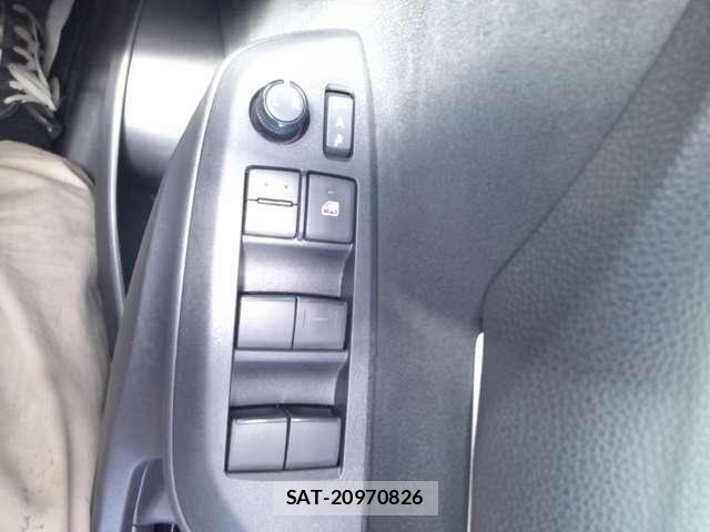Toyota YARIS 2023-02 7504168-15