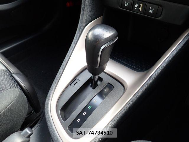 Toyota YARIS 2021-04 7510602-12