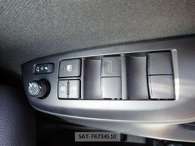 Toyota YARIS 2021-04 7510602-7