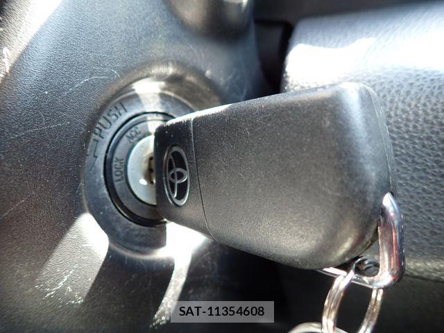Toyota YARIS 2021-03 7510594-10