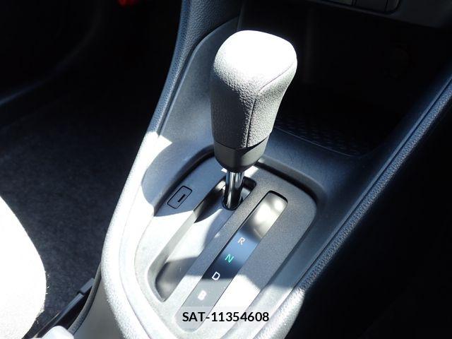 Toyota YARIS 2021-03 7510594-11