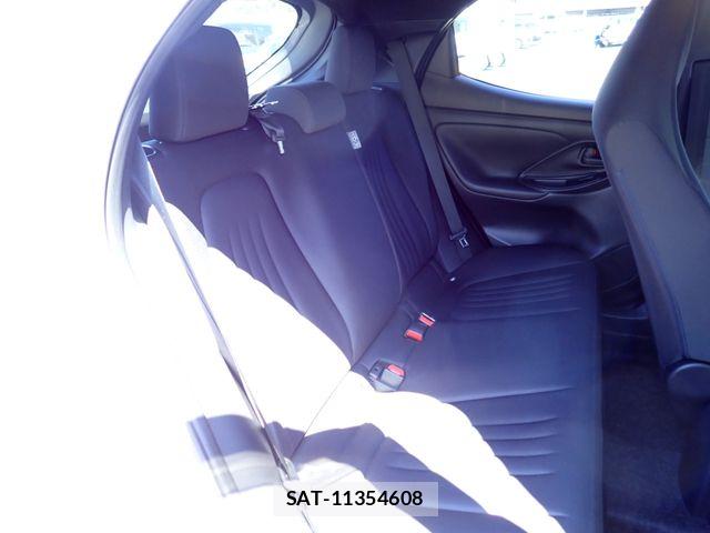 Toyota YARIS 2021-03 7510594-18