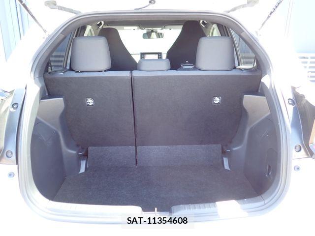 Toyota YARIS 2021-03 7510594-19