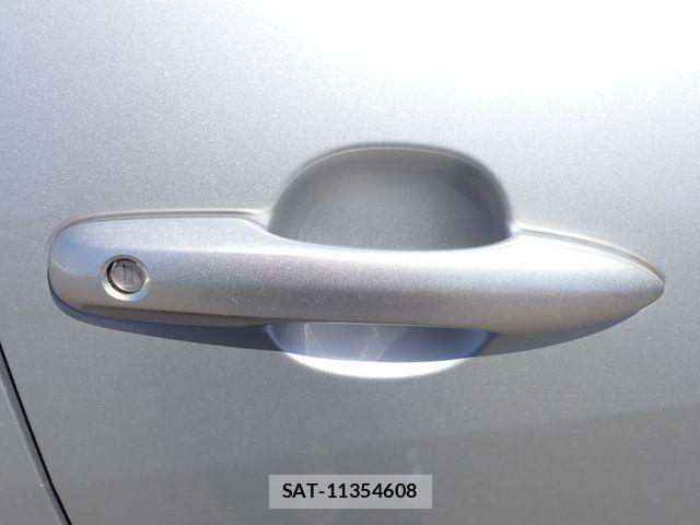 Toyota YARIS 2021-03 7510594-22