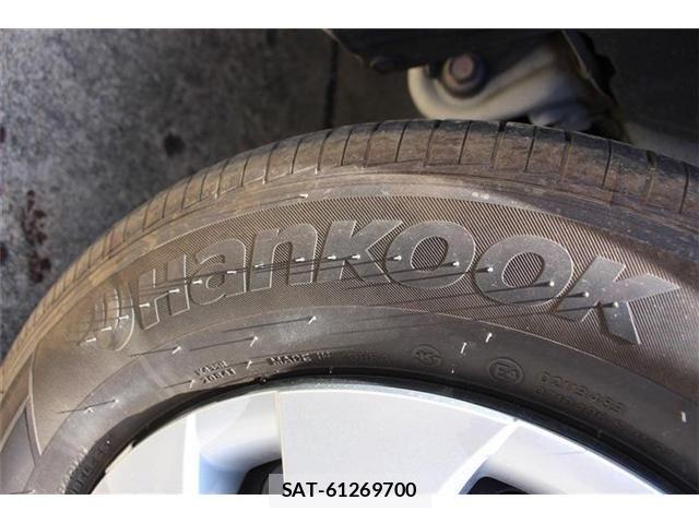 Toyota YARIS 2021-09 7504161-26