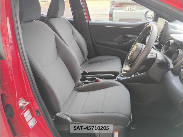 Toyota YARIS 2022-09 7563142-11