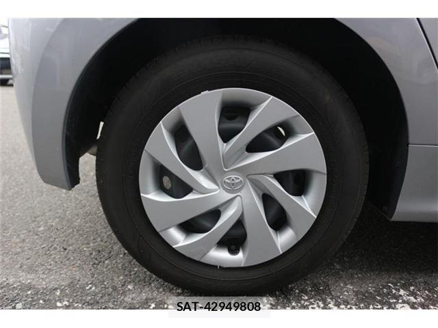 Toyota YARIS 2023-08 7621677-14