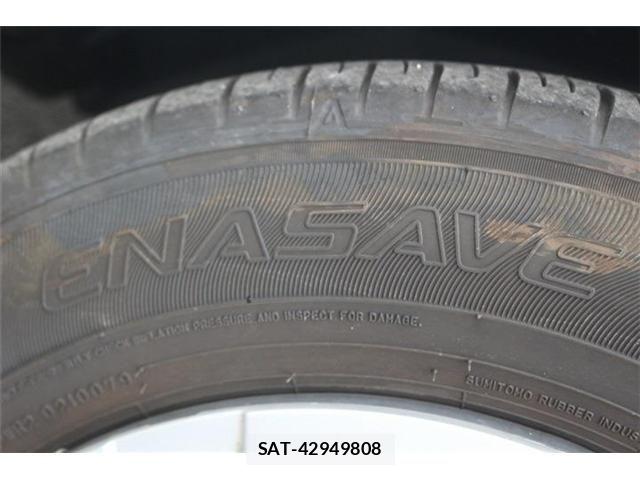 Toyota YARIS 2023-08 7621677-17