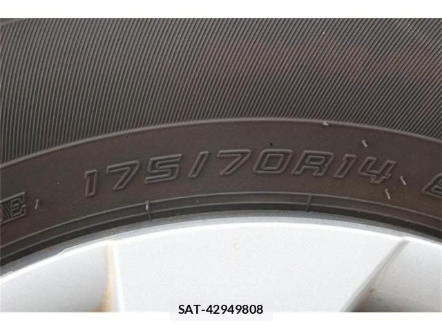 Toyota YARIS 2023-08 7621677-18