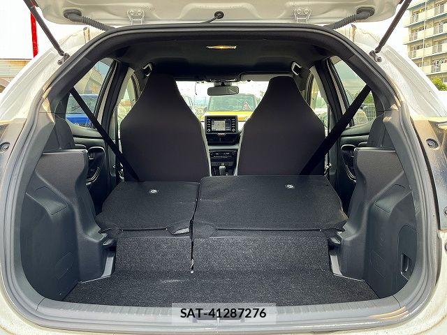 Toyota YARIS 2023-04 7621675-21