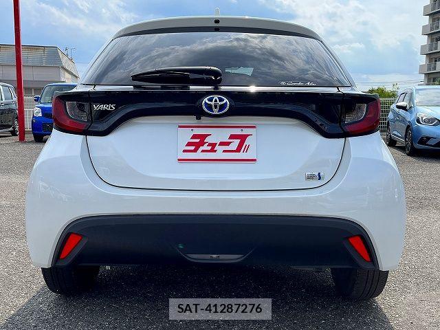 Toyota YARIS 2023-04 7621675-23