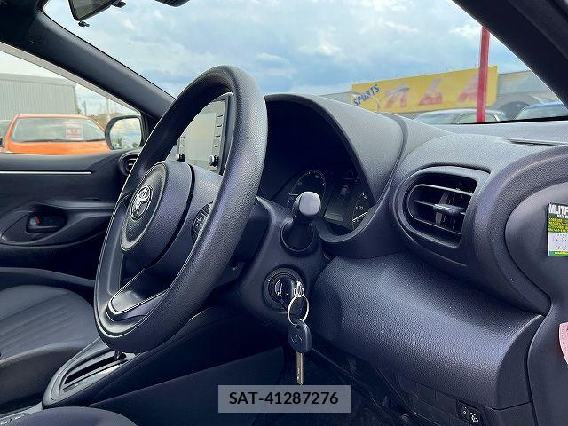 Toyota YARIS 2023-04 7621675-3