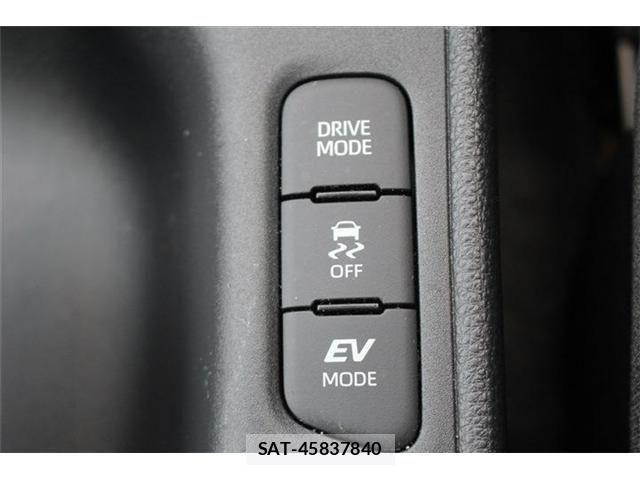 Toyota YARIS 2025-02 7621673-25