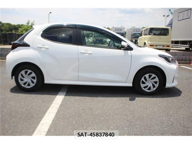 Toyota YARIS 2025-02 7621673-8