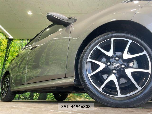 Toyota YARIS 2021-08 7621672-12