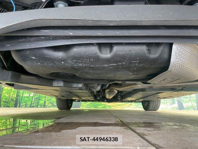 Toyota YARIS 2021-08 7621672-18