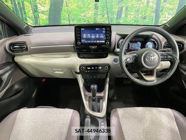 Toyota YARIS 2021-08 7621672-1