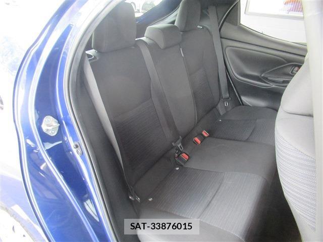 Toyota YARIS 2020-08 7621676-11